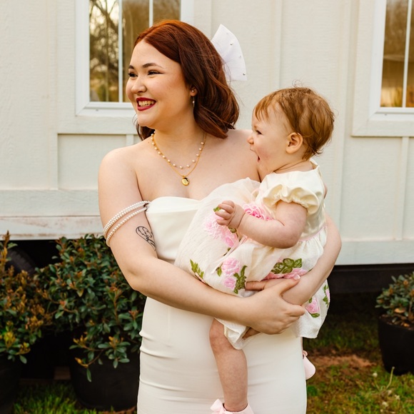 Meet your Posher, Jolene - Picture 1 of 1